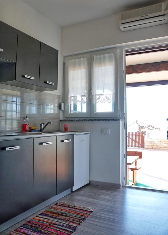 Apartmani Vesna Zambratija  Bagian luar foto