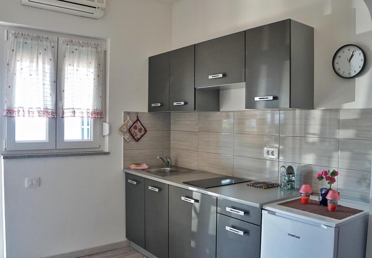Apartmani Vesna Zambratija  Bagian luar foto